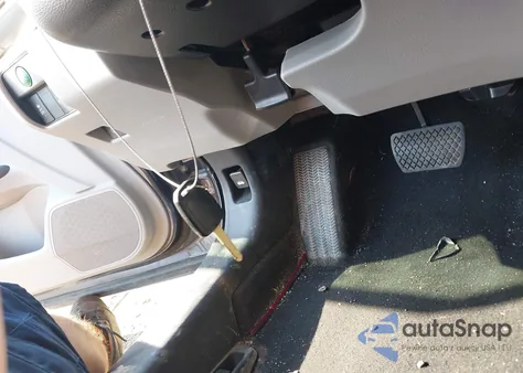 2013 Honda Accord Lx z USA, uszkodzony, nr VIN 1HGCR2F34DA153546